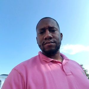 Meet your Posher, Devin